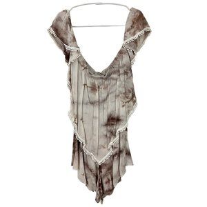 Myesper Woman's Medium purple pink ombre tie dye Romper Shorts Ruffled Sleeves